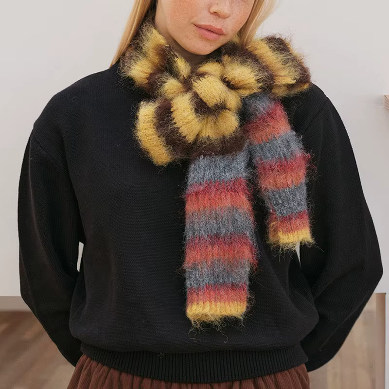 Écharpe en peluche rayée pour femmes