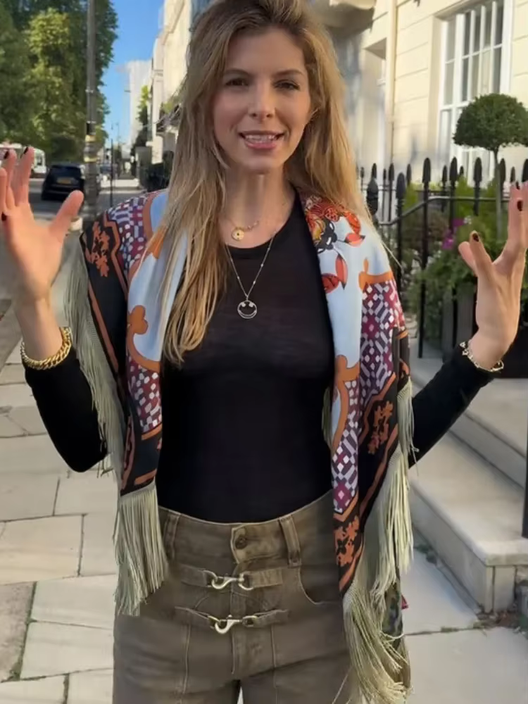 Écharpe Chic Imprimée à Pompons pour Femme