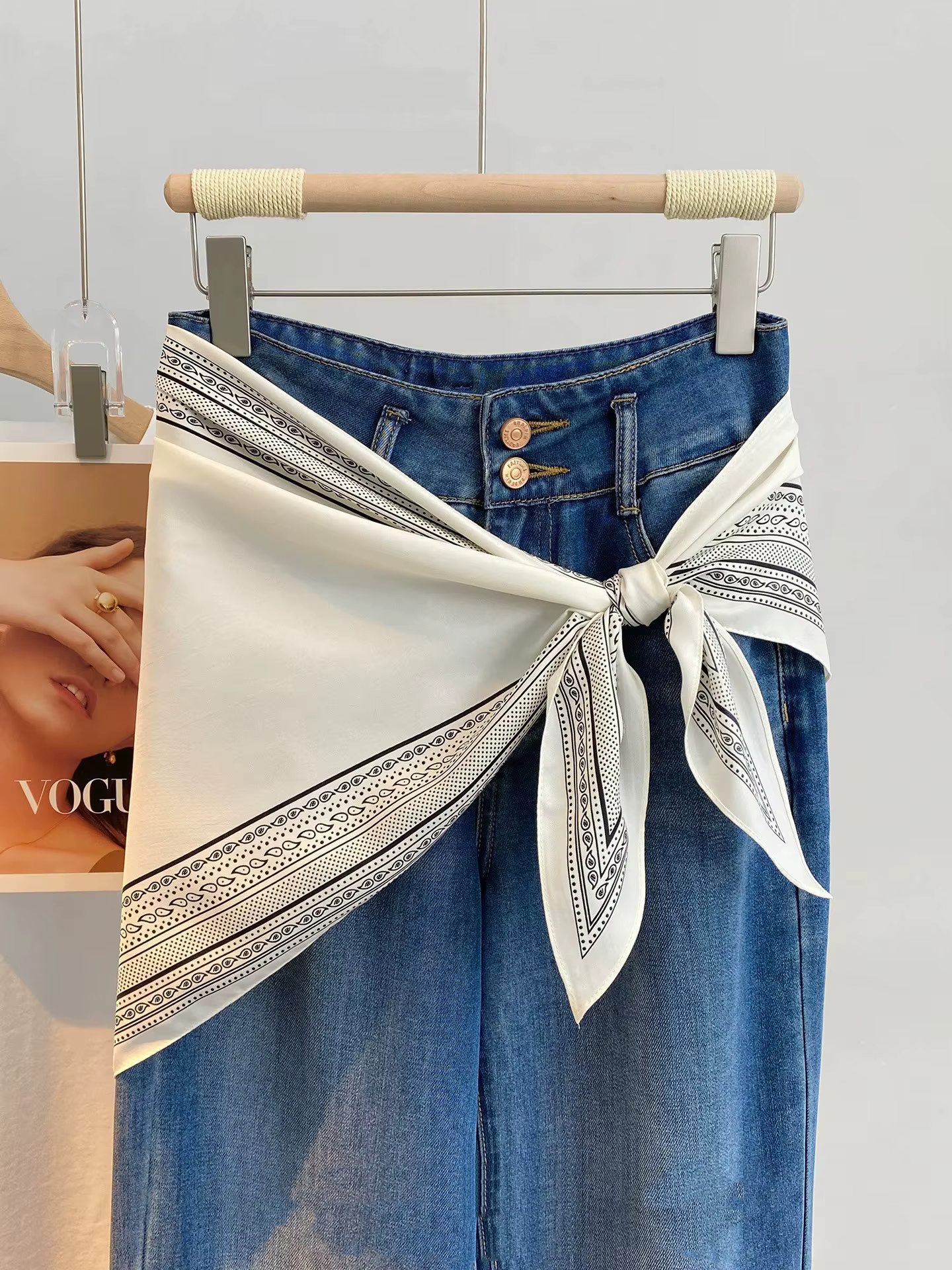 Nouvelle Écharpe Triangulaire Tendance pour Femme