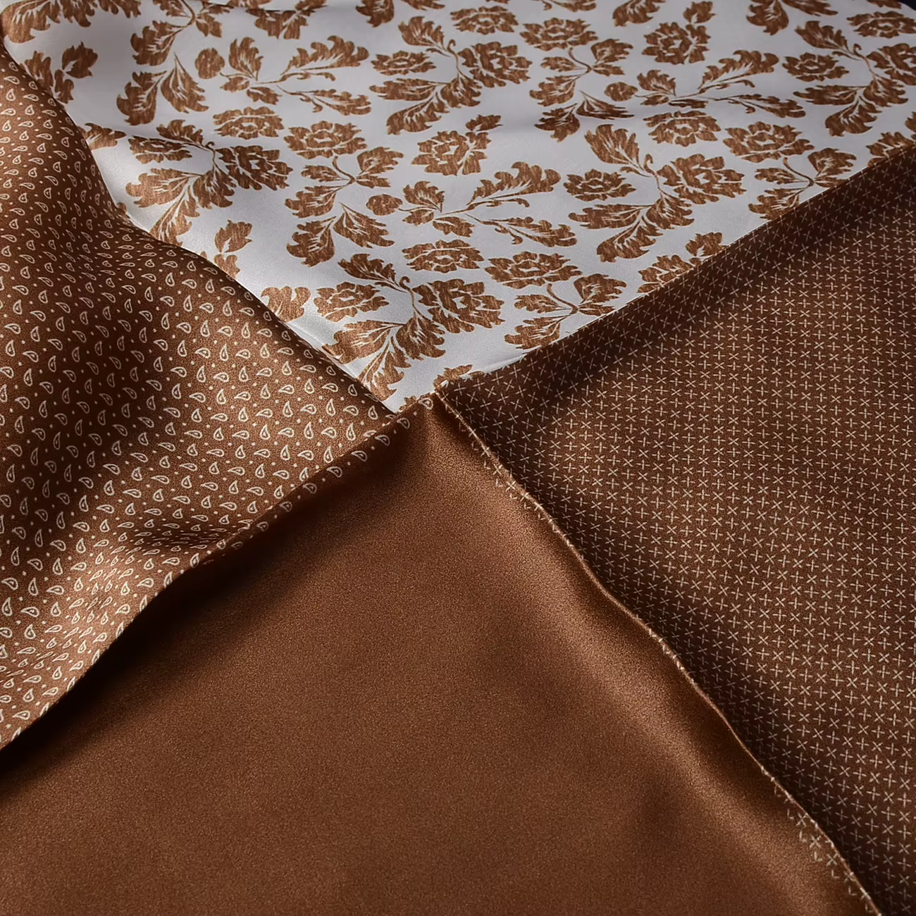 Foulard carré en soie de mûrier pour hommes