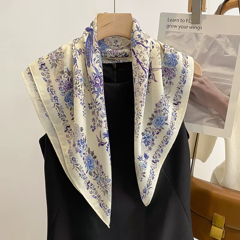 1 pièce Foulard carré en soie imprimé feuilles de 70 cm pour femme