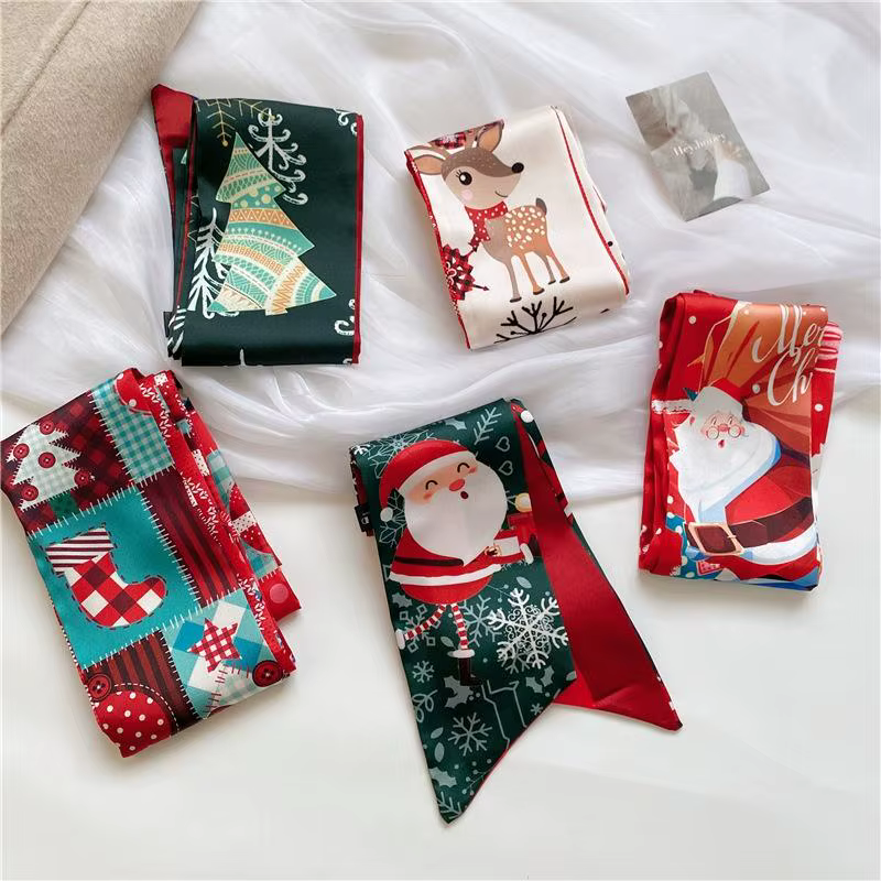 Écharpe polyvalente avec élément de noël