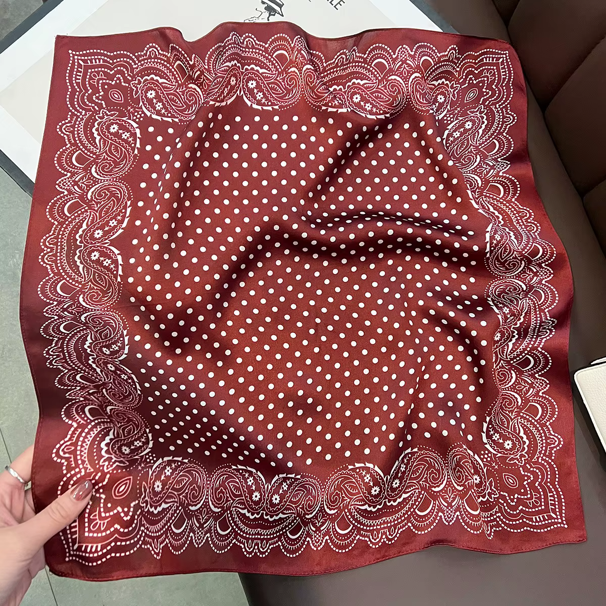 Homme Écharpe 100% Réel Soie Bandana Foulard Rouge Paisley Cravate Cou Foulards Costume Angleterre Imprimé