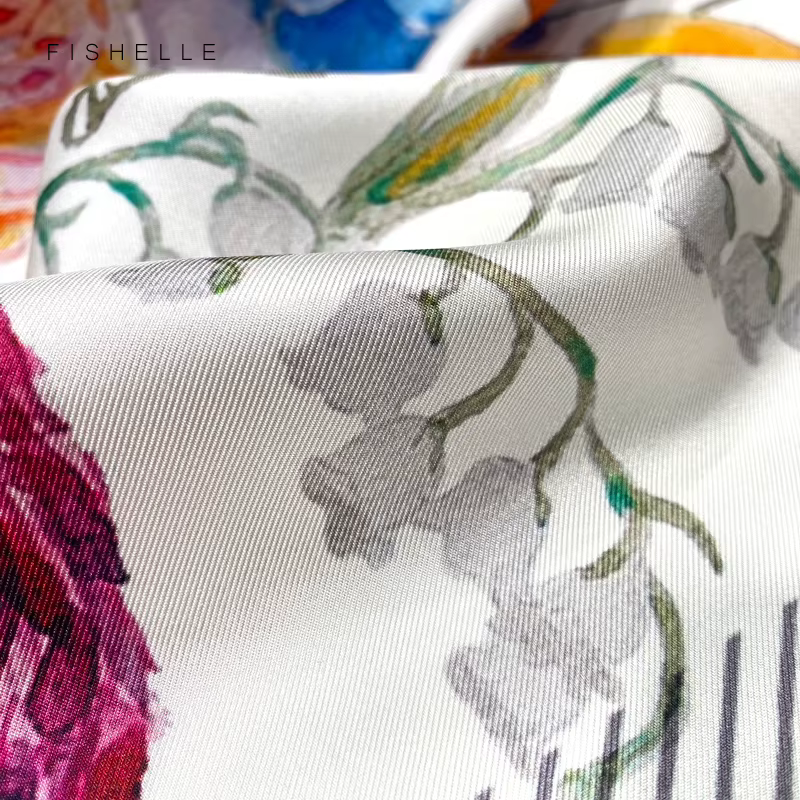 Foulard en sergé de soie véritable blanche