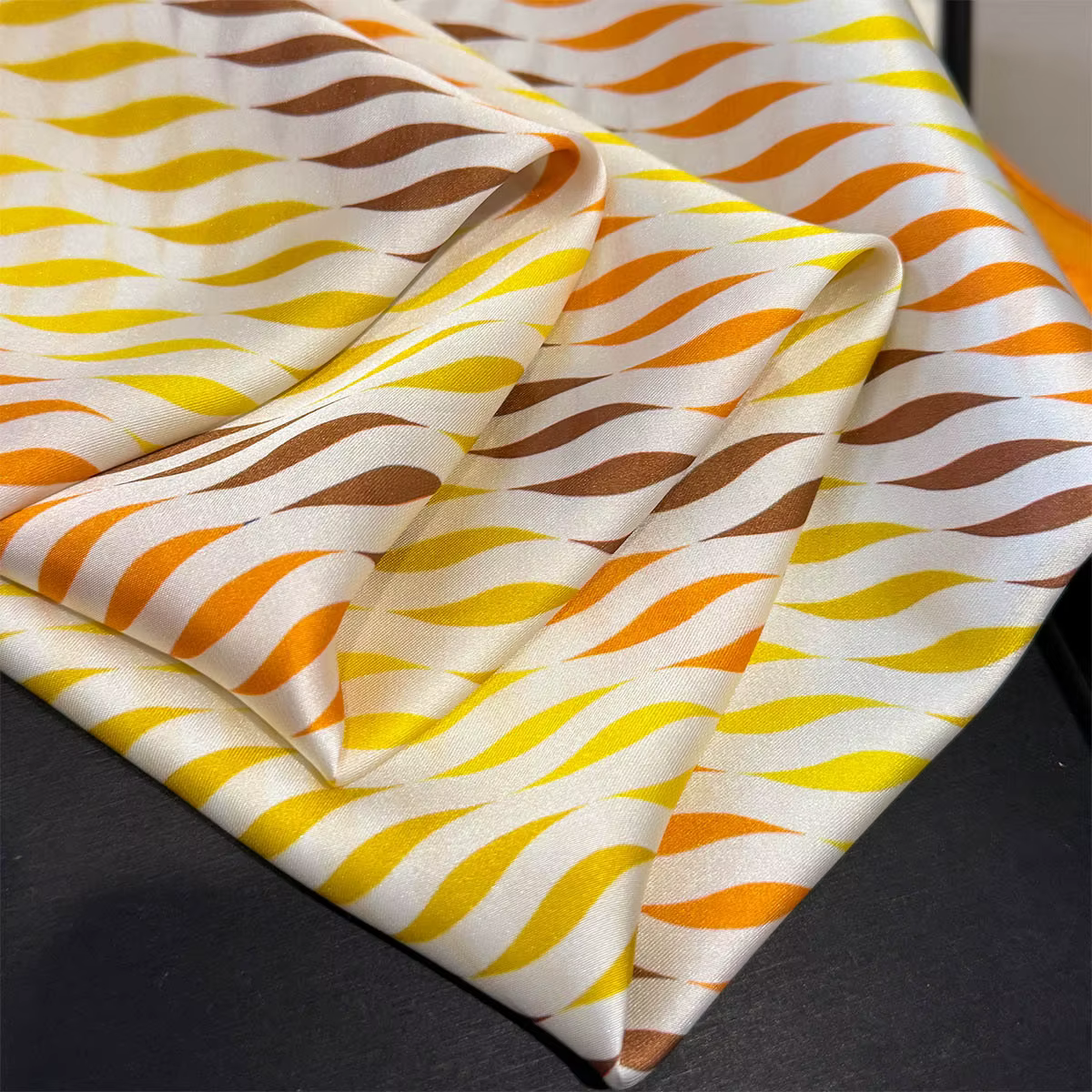 Nouveau Foulard Carré 2026 pour Femme