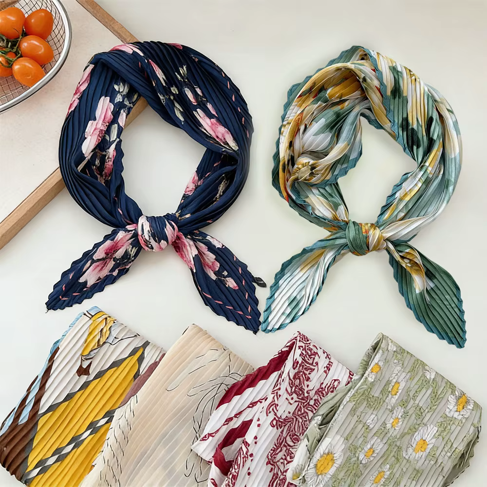 Foulard carré pliable pour femme