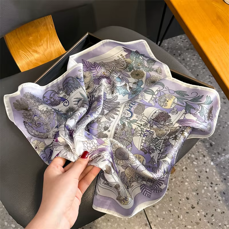 Foulard carré en soie 100% pour femmes