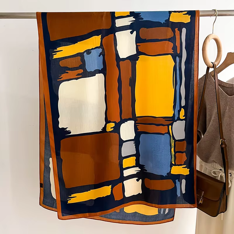 Foulard de Marque de Luxe en Laine et Coton pour Femme