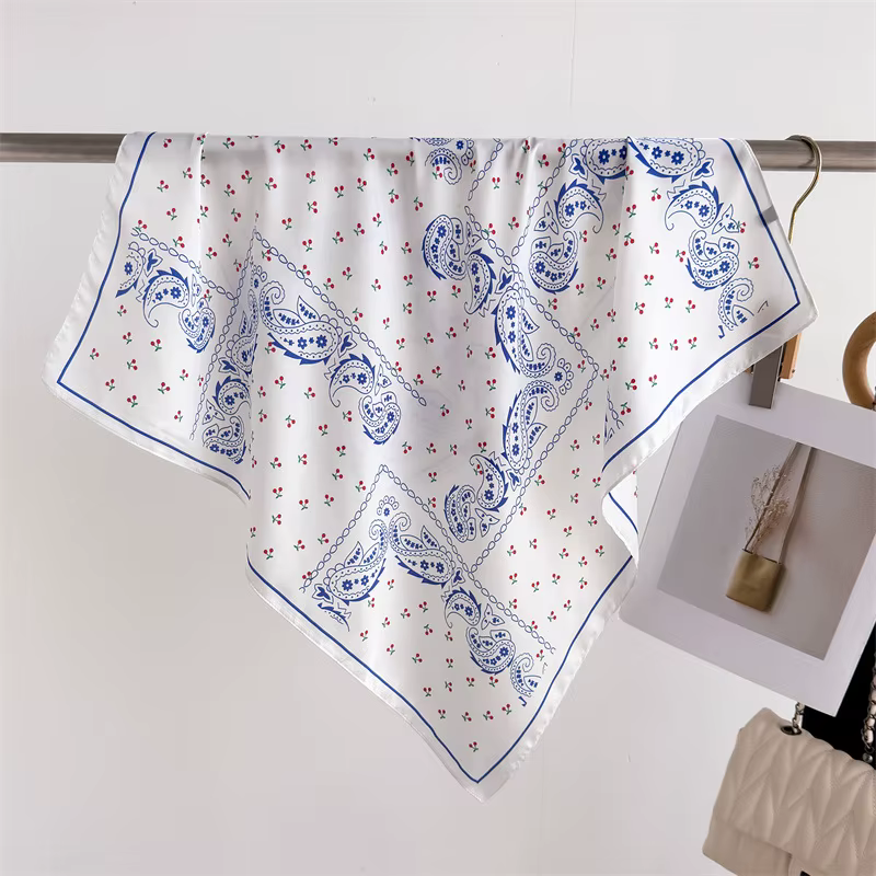 Foulard imprimé Paisley rose pour femmes