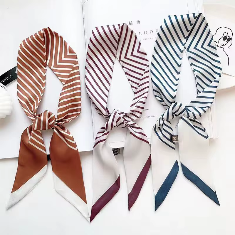 Petit foulard en soie à rayures simples pour femme