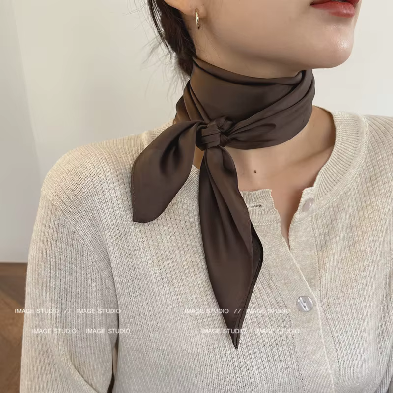 Nouveau 70*70 cm Foulard carré en soie femmes doux Satin bandeau