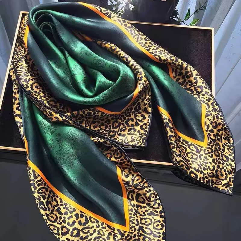 [BYSIFA] nouveau foulard en soie vert émeraude femmes marque léopard imprimé foulards carrés 90*90 cm accessoires de