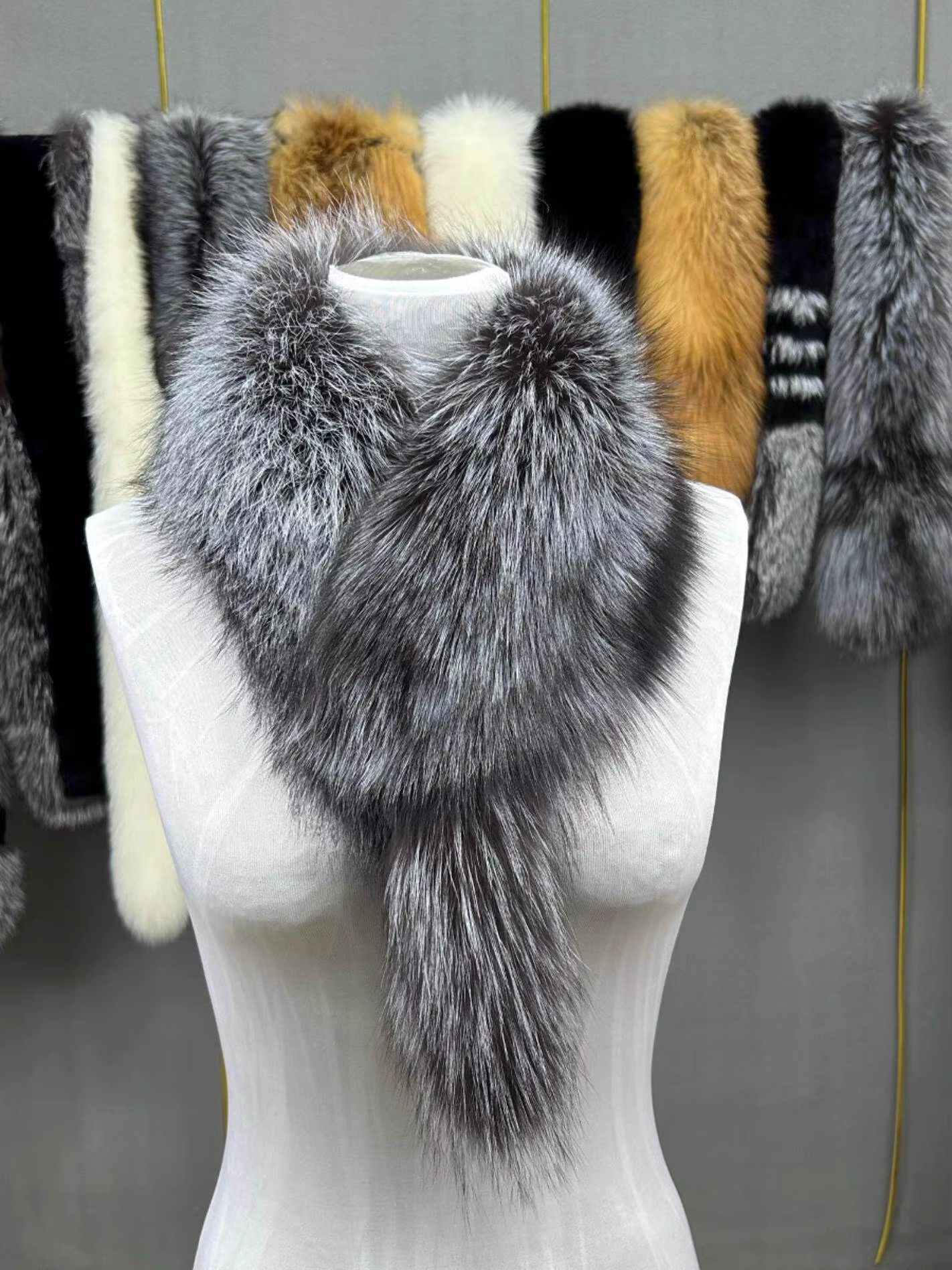 Nouvelle Écharpe de Luxe en Véritable Fourrure de Renard – Élégante