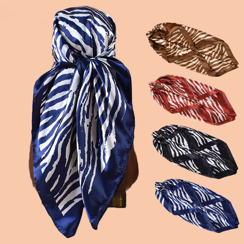 Foulard carré en soie 90x90cm pour femme