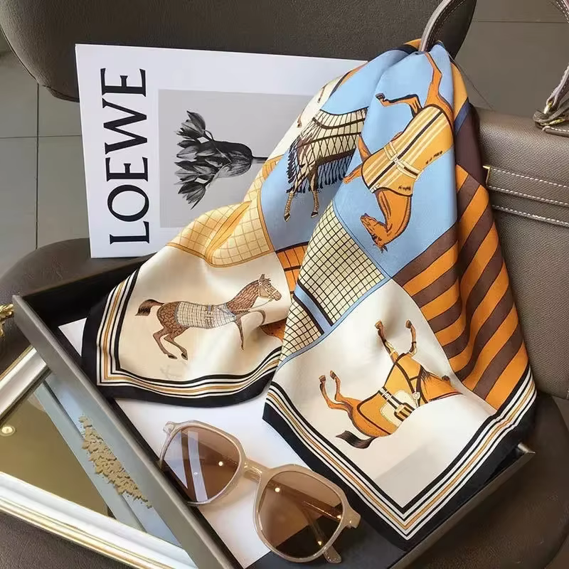 Foulard carré multifonctionnel en Satin pour femmes