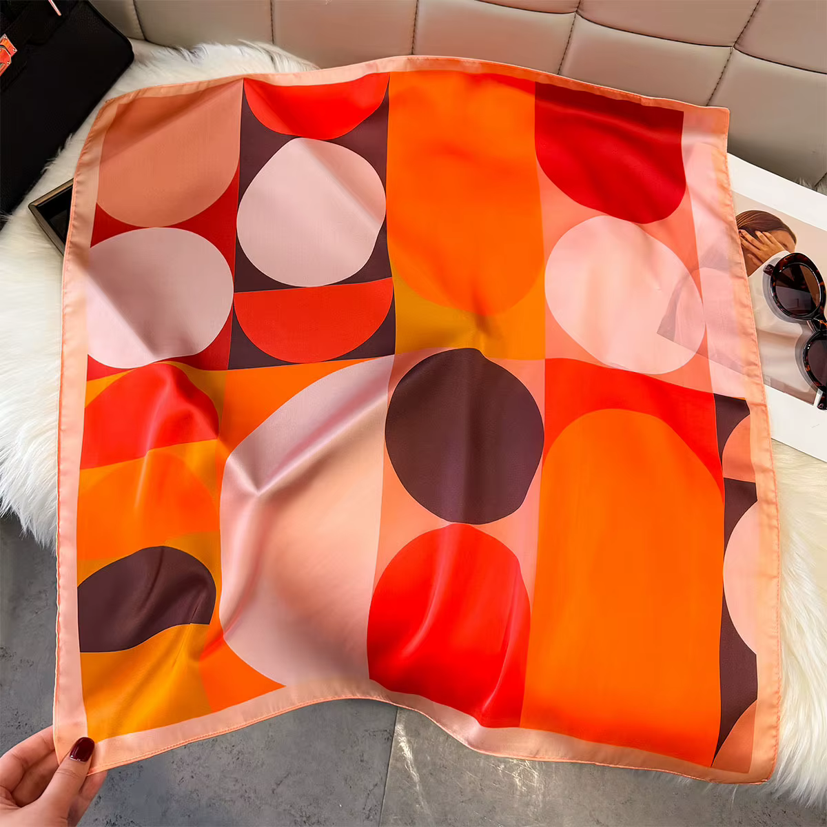 Foulard carré en soie à blocs de couleur géométriques pour femme