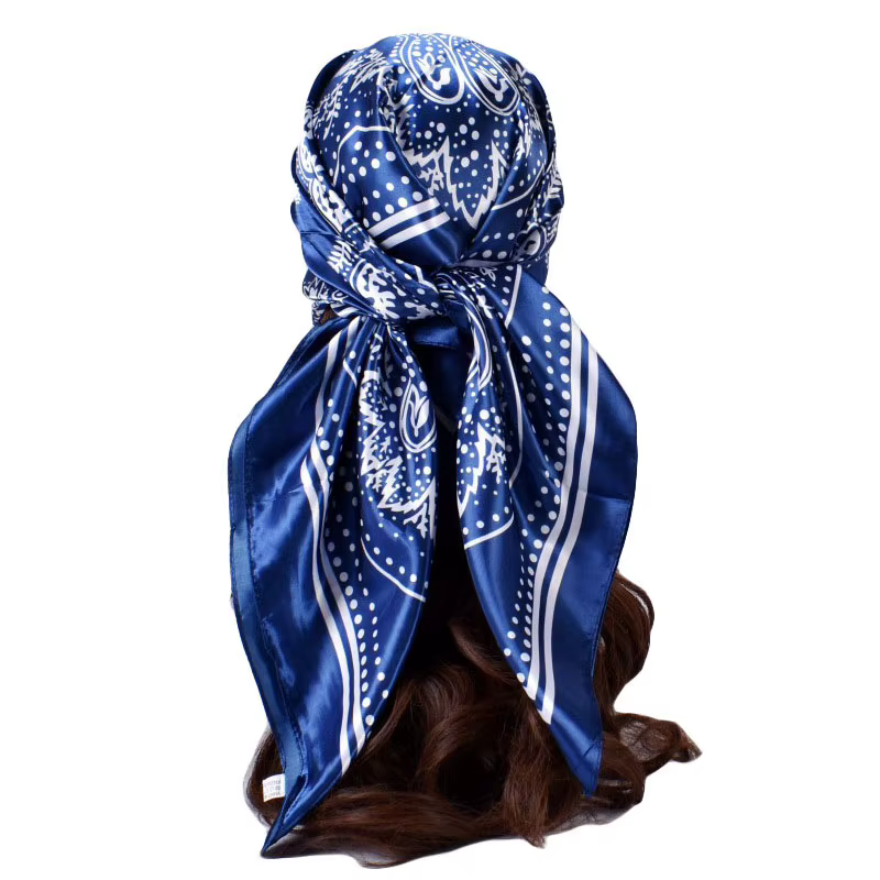 Foulard carré en soie pour femme