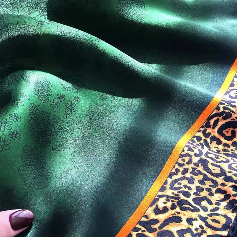 [BYSIFA] nouveau foulard en soie vert émeraude femmes marque léopard imprimé foulards carrés 90*90 cm accessoires de