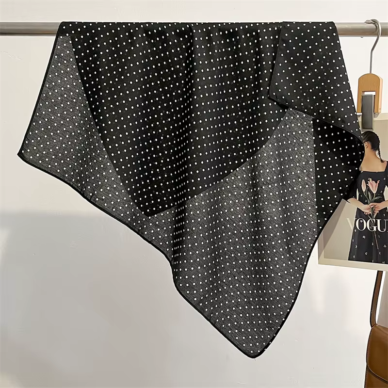 Foulard carré en pur coton pour femmes