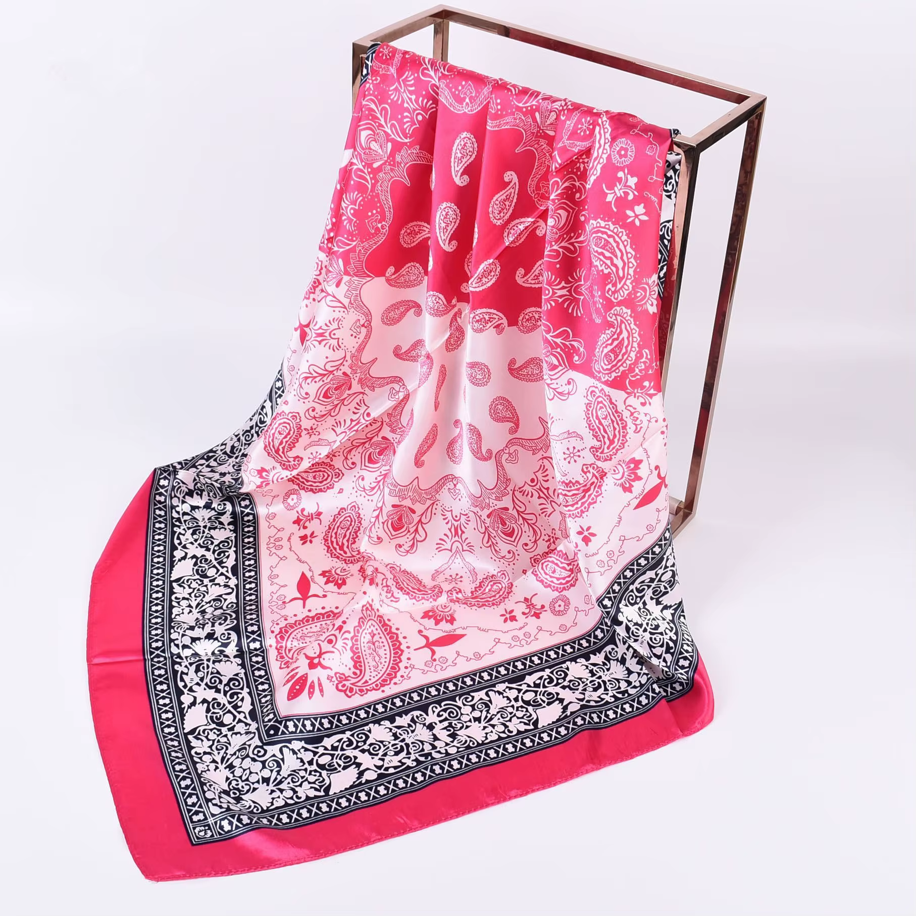 Nouvelle marque de luxe Foulard carré Design châle enveloppement 90 cm impression sergé soie femmes Hijab femme
