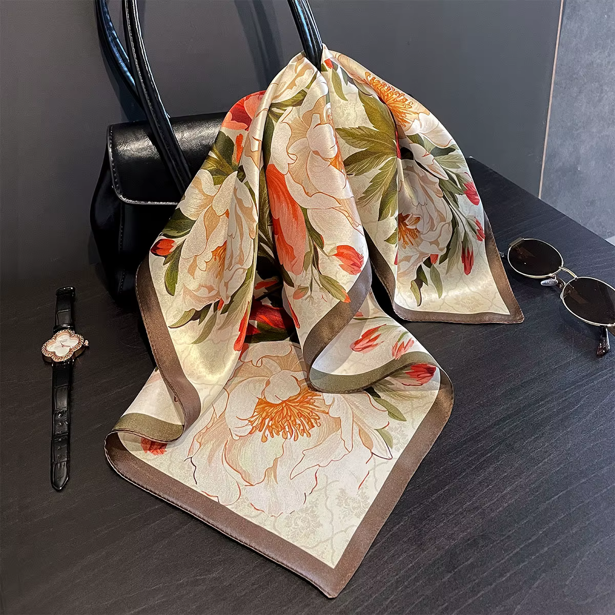 Foulard carré pour femme