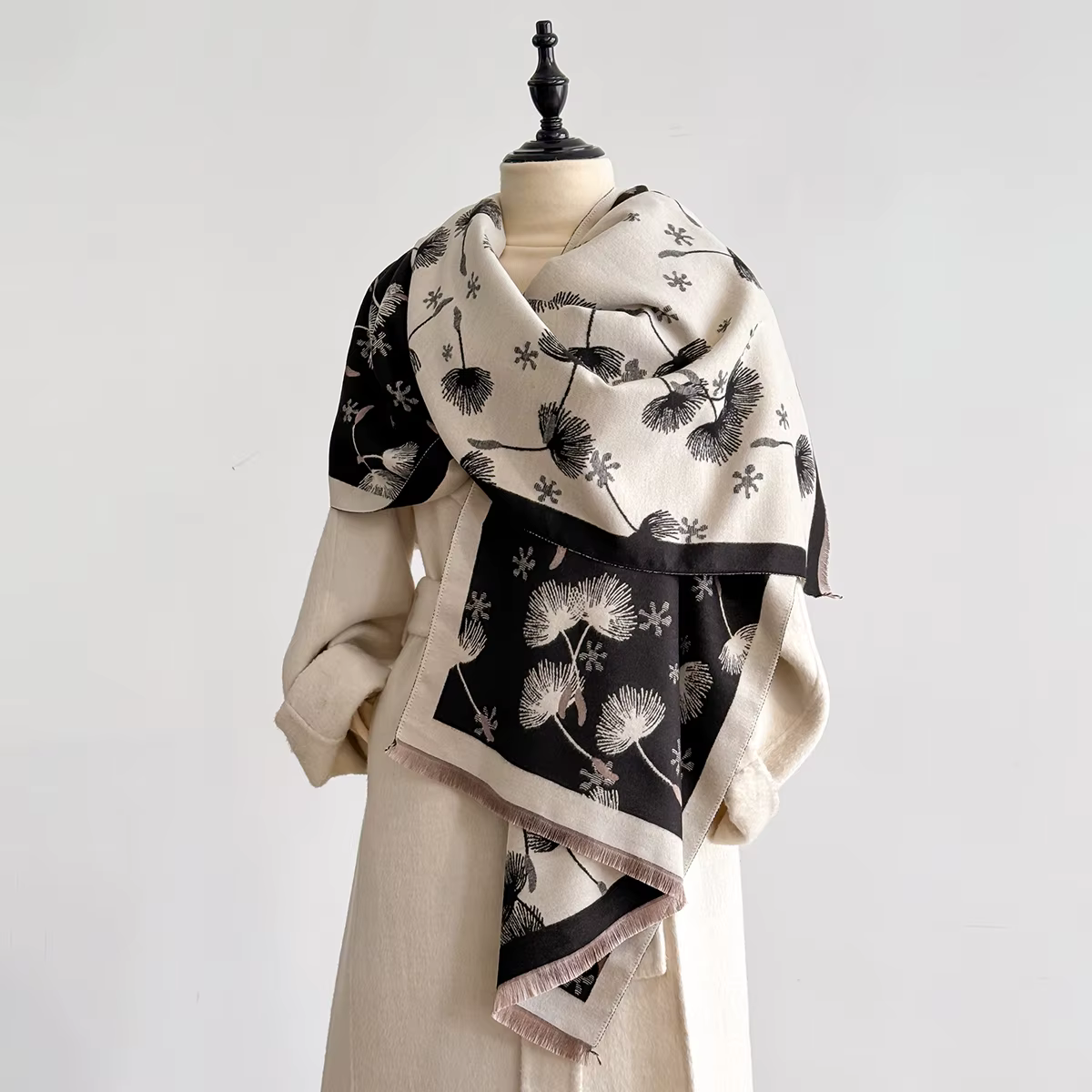 2025 hiver chaud cachemire plume écharpe pour femmes de luxe Jacquard Pashmina châle Wrap foulard femme Design