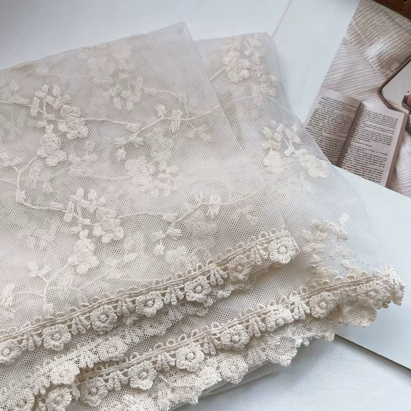 Châle en dentelle creuse pour femme