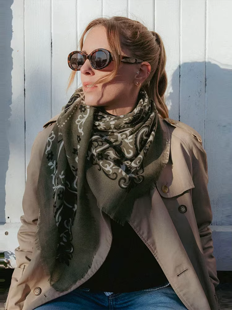 Écharpe vintage à motifs floraux et cachemire pour femme