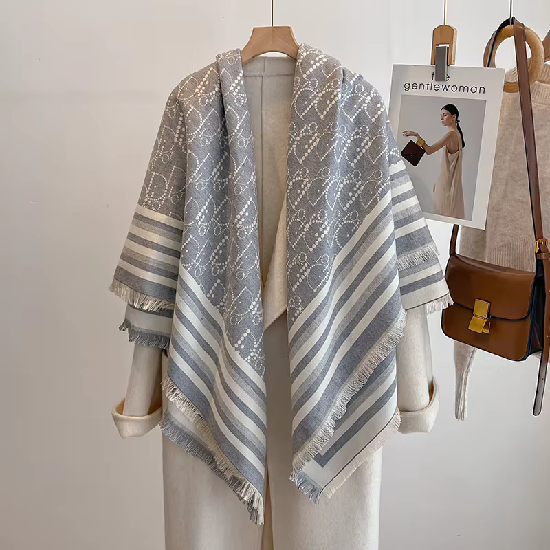 Écharpe au Design rayé élégant