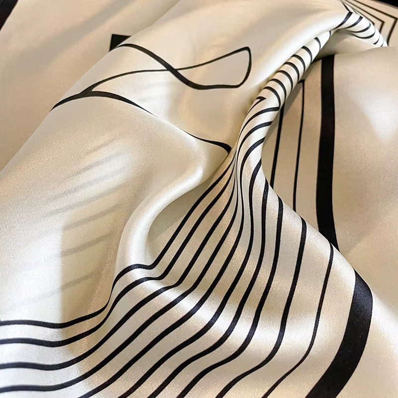 100% véritable Foulard de cou en soie femmes noir rayé Bandana