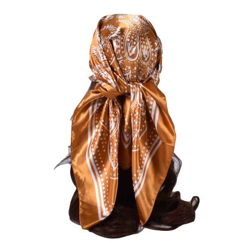 Foulard carré en soie pour femme