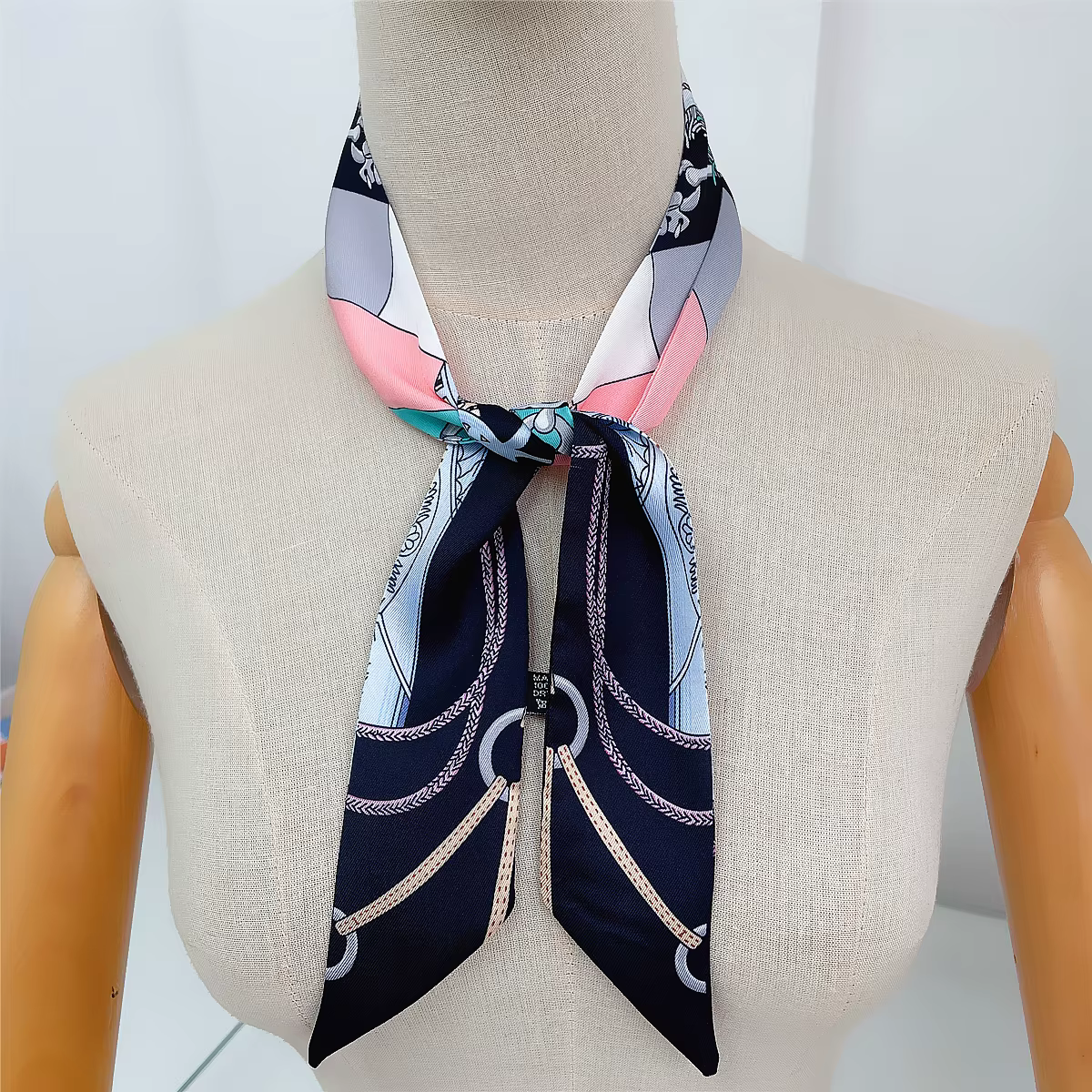 Foulard en soie sergé pour femmes