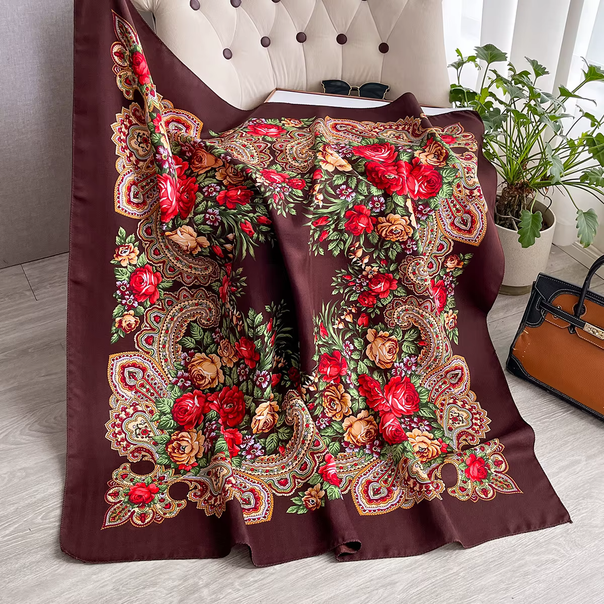 Femmes russe écharpe florale Style ethnique carré Bandana foulards dames mouchoir bandeau foulard en soie enveloppes de cheveux 2025