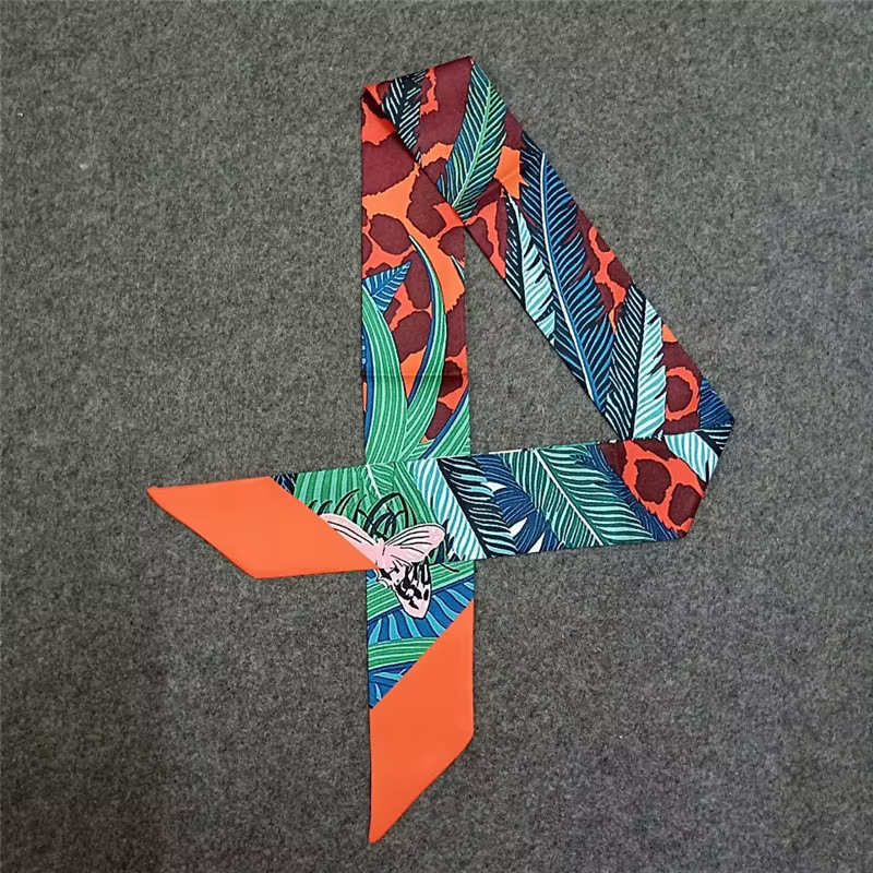 Écharpe fine imprimée léopard et papillon pour femme