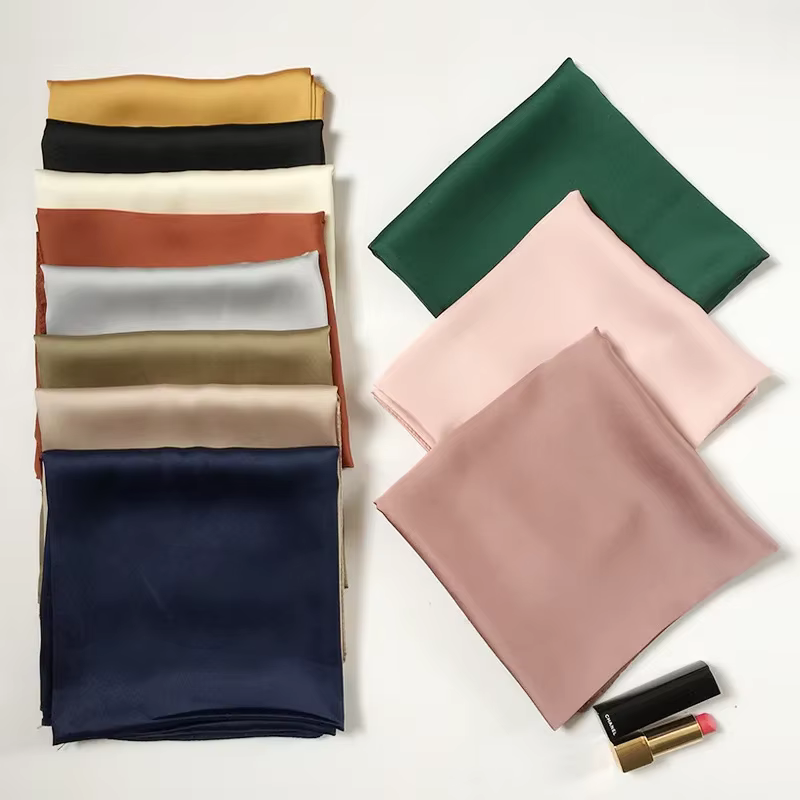 Foulards carrés pour femmes