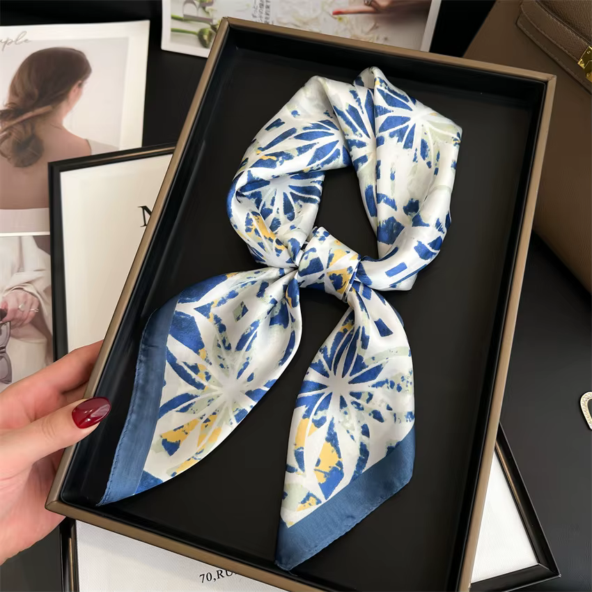 Foulard carré imprimé pied-de-poule d'inspiration Vintage