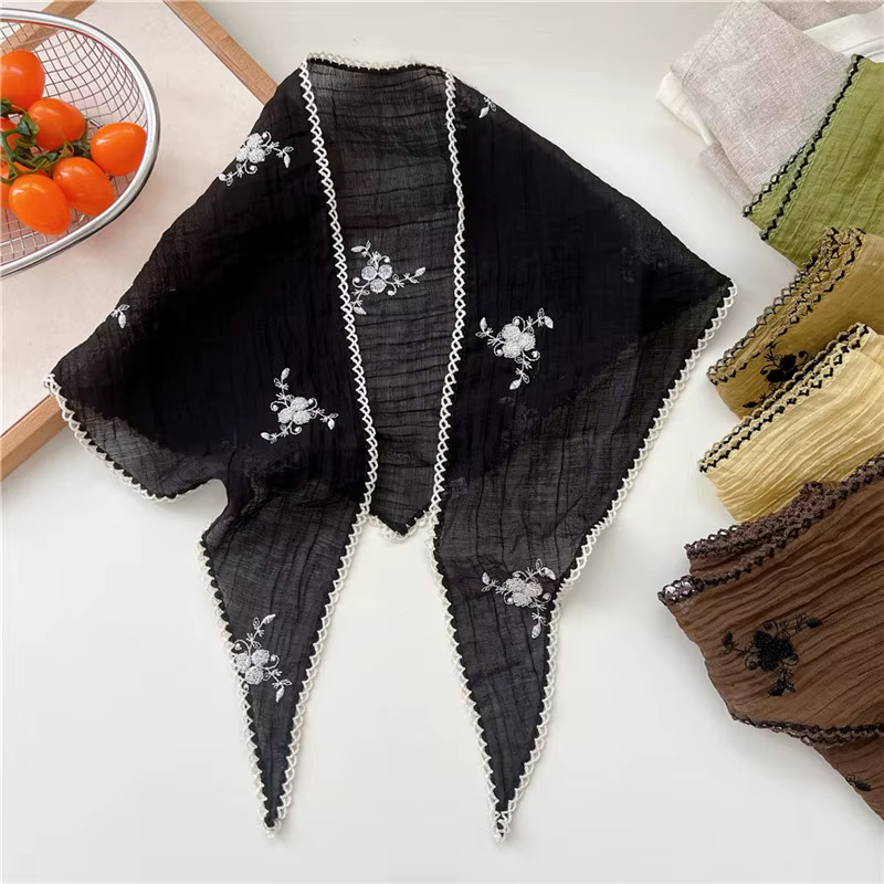 Foulards triangulaires en losange solide