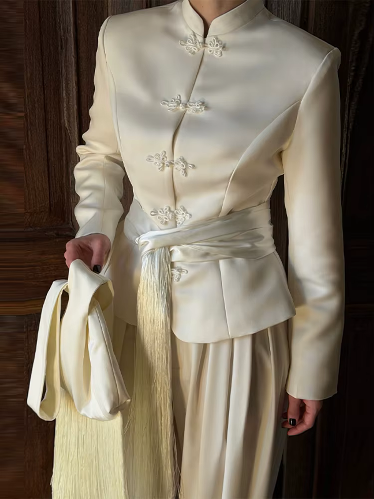 Nouvelle ceinture longue en satin à franges