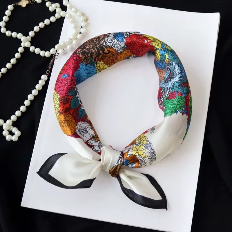 Foulard carré 100% Soie Véritable pour Femme