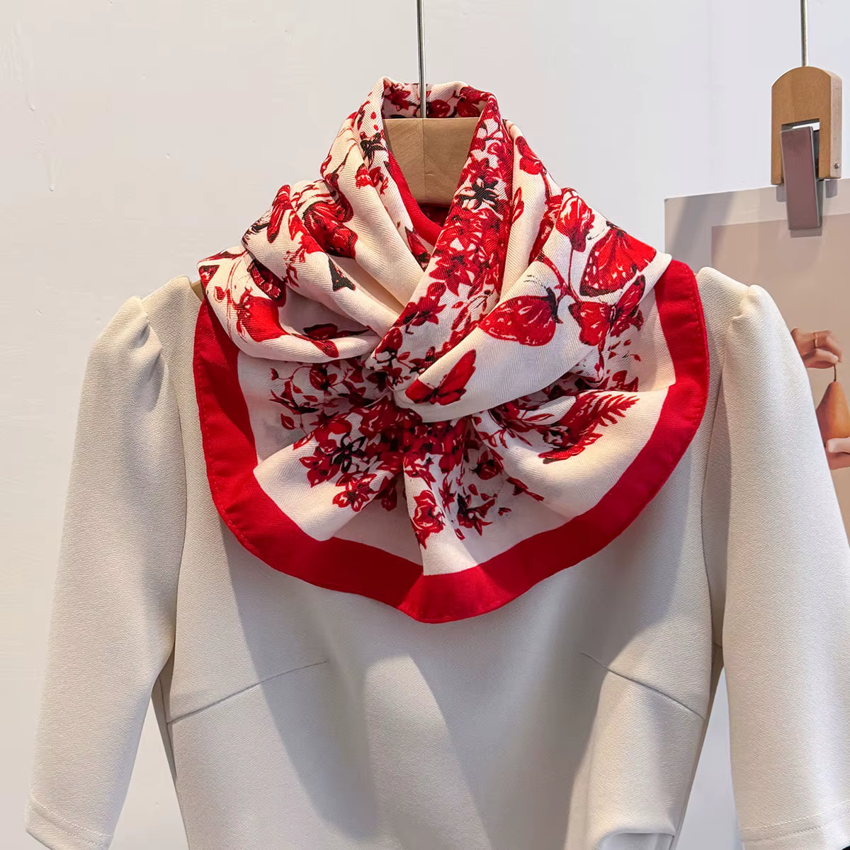Grand foulard en soie pour femmes
